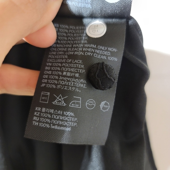 Black Raglan Balloon Sleeve Lace Dress - Picture 9 of 9